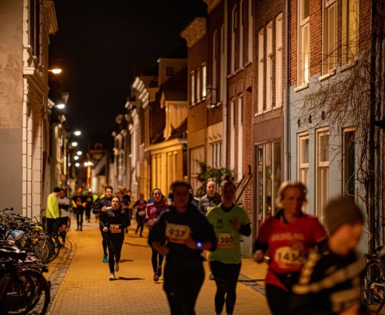 Stijf uitverkochte Nacht van Groningen zorgt voor sfeervolle binnenstad